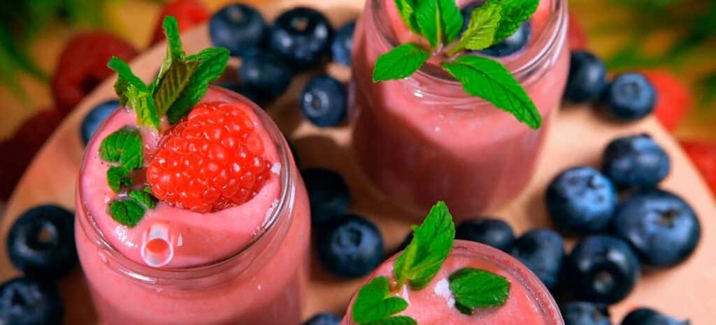Wine and berry smoothie